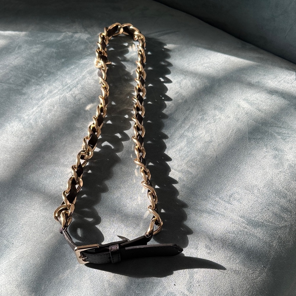 H&M Elegant Gold and Black Chain Belt